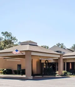 Quality Inn & Suites Pensacola Bayview