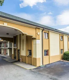 Econo Lodge Inn & Suites Matthews - Charlotte