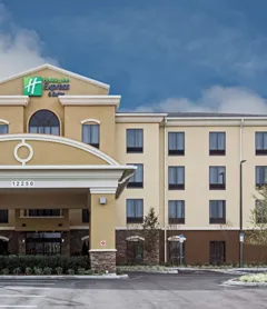 Holiday Inn Express & Suites Orlando East - UCF Area, an IHG Hotel