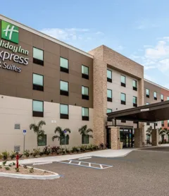 Holiday Inn Express & Suites Ft Myers Beach-Sanibel Gateway, an IHG Hotel