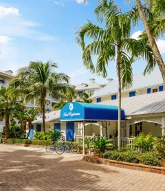 Olde Marco Island Inn and Suites