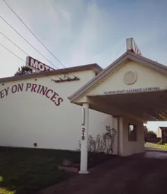 Casey on Princes Motel