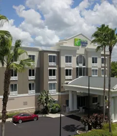 Holiday Inn Express Hotel & Suites New Tampa I-75, an IHG Hotel