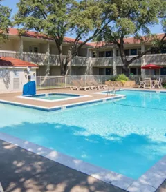 Motel 6 Addison, TX - Dallas