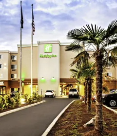 Holiday Inn Salem, an IHG Hotel