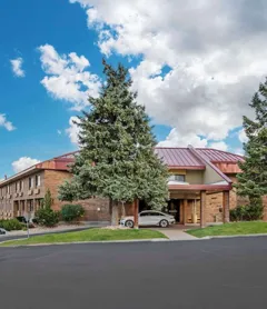 Best Western Plus Landmark Inn