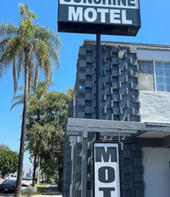 Sunshine Motel