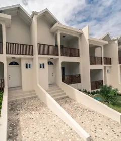 Nianna Coral Bay Deluxe Townhouse 1