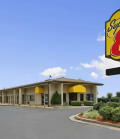 Super 8 by Wyndham Tupelo Airport