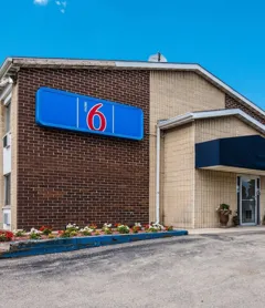 Motel 6 Madison, WI - East