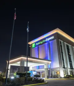 Holiday Inn Express Newark Airport Elizabeth, an IHG Hotel