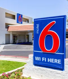 Motel 6 Tempe, AZ – Phoenix Airport – Priest Dr