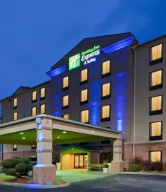 Holiday Inn Express Suites Charleston, an IHG Hotel