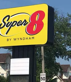 Super 8 By Wyndham Niagara Falls On