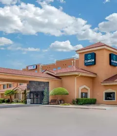 Clarion Inn & Suites DFW North