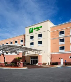 Holiday Inn Hotel & Suites Beaufort at Highway 21, an IHG Hotel