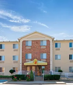 Super 8 by Wyndham Plano/Dallas Area