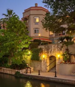 Hotel Indigo San Antonio Riverwalk, an IHG Hotel