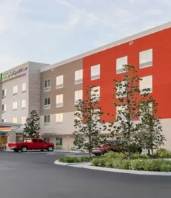 Holiday Inn Express & Suites Tampa East - Ybor City, an IHG Hotel