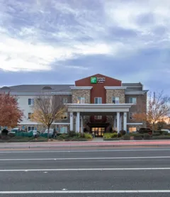 Holiday Inn Express Hotel & Suites Roseville-Galleria Area, an IHG Hotel