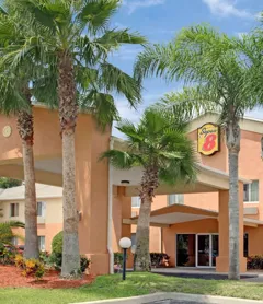 Super 8 by Wyndham Daytona Beach