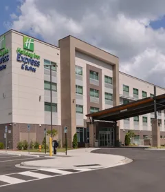 Holiday Inn Express & Suites Charlotte - Ballantyne, an IHG Hotel