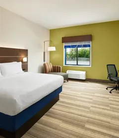 Holiday Inn Express Hotel & Suites Panama City-Tyndall, an IHG Hotel