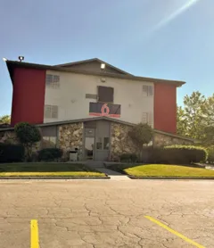 Little Rock Inn & Suites