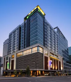 Holiday Inn & Suites Nashville Downtown - Broadway by IHG