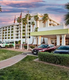 Holiday Inn & Suites Phoenix-Mesa/Chandler, an IHG Hotel