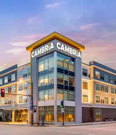 Cambria Hotel Milwaukee Downtown