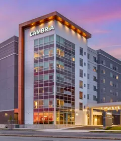 Cambria Hotel Niagara Falls