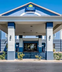 Days Inn & Suites by Wyndham Prattville-Montgomery