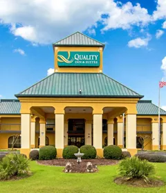 Quality Inn & Suites Civic Center