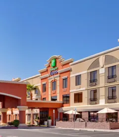 Holiday Inn Express Hotel & Suites Henderson, an IHG Hotel