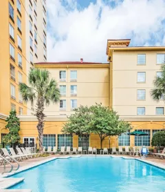 La Quinta Inn & Suites by Wyndham San Antonio Riverwalk