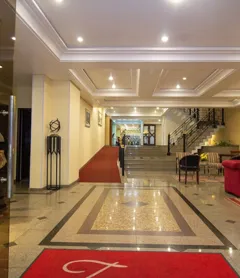 Trevi Hotel & Business