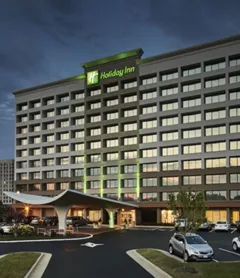 Holiday Inn Alexandria at Carlyle, an IHG Hotel