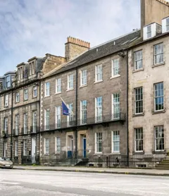 Travelodge Edinburgh Central Queen Street