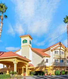 La Quinta Inn & Suites by Wyndham Tucson Airport