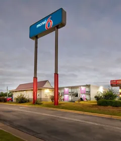 Motel 6 Tuscaloosa, AL – University