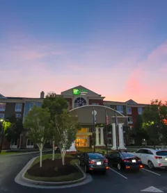 Holiday Inn Express Hotel & Suites Charleston-North, an IHG Hotel