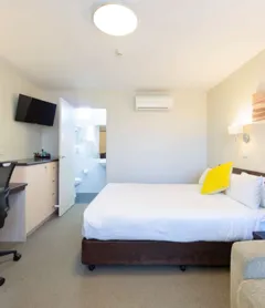 ibis Styles Canberra Tall Trees