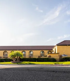 Rodeway Inn & Suites Colton-Riverside