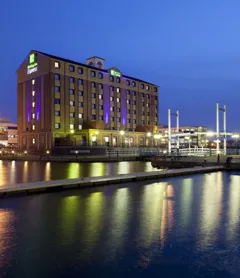 Holiday Inn Express Manchester - Salford Quays, an IHG Hotel