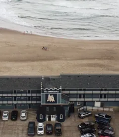 Sandcastle Beachfront Motel