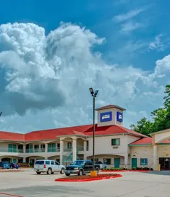 Americas Best Value Inn and Suites IAH Airport North