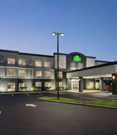 La Quinta Inn & Suites by Wyndham Mt. Laurel - Philadelphia