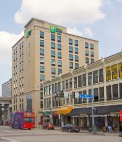 Holiday Inn Express & Suites Pittsburgh North Shore, an IHG Hotel