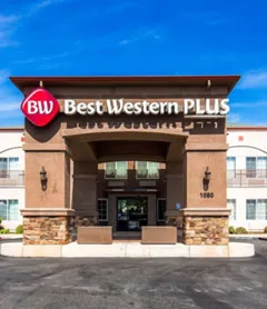 Best Western Plus Twin View Inn & Suites